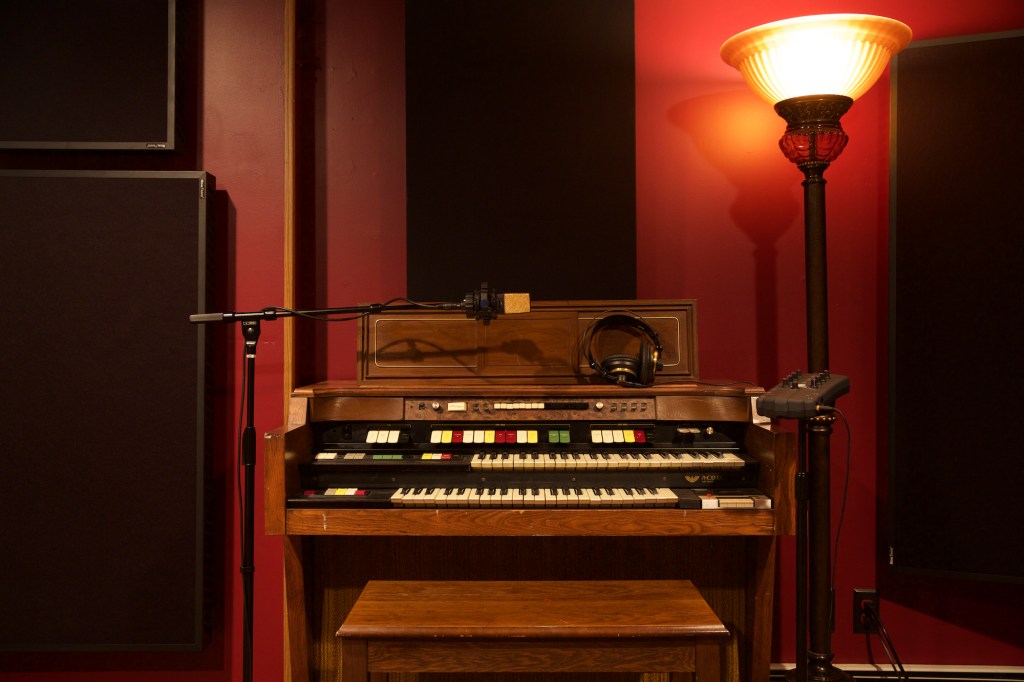 Skylar Ross Recording Organ